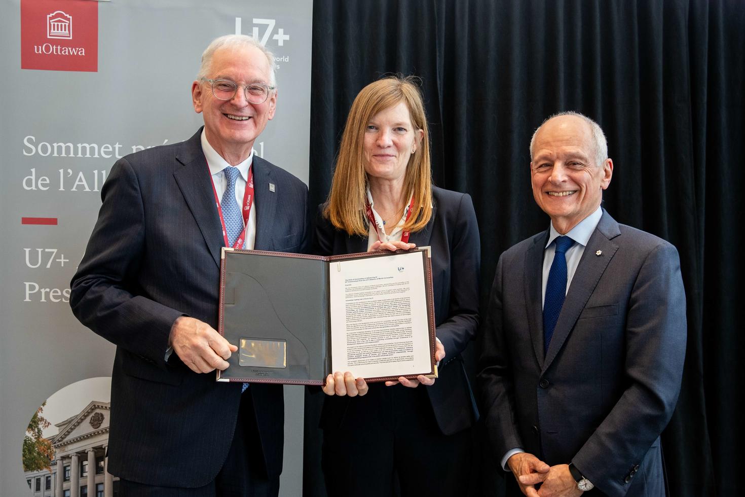 Le communiqué a été transmis au gouvernement canadien par le président Jacques Fremont, président de l'Université d'Ottawa, institution hôte du sommet, et par le président Meric Gertler, président de l'Université de Toronto, chaire U7+.