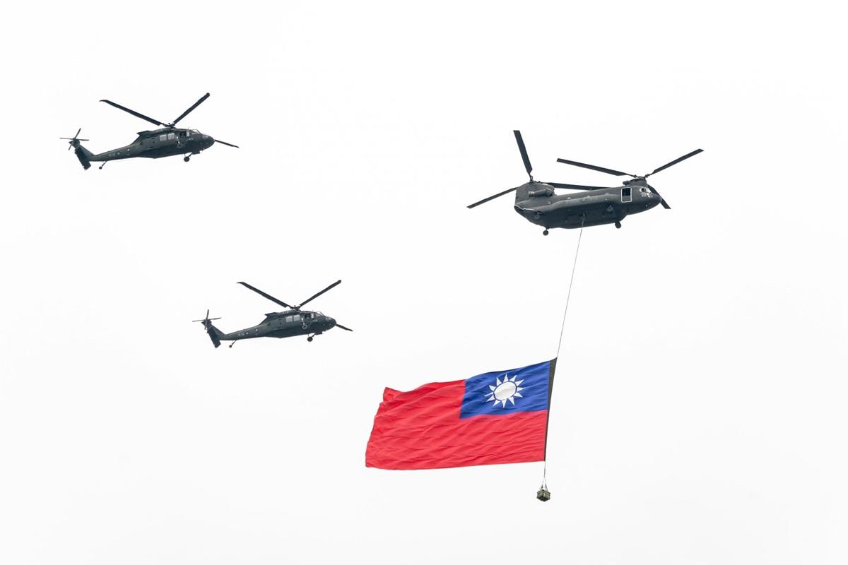 Taiwan military helicopters carrying flag