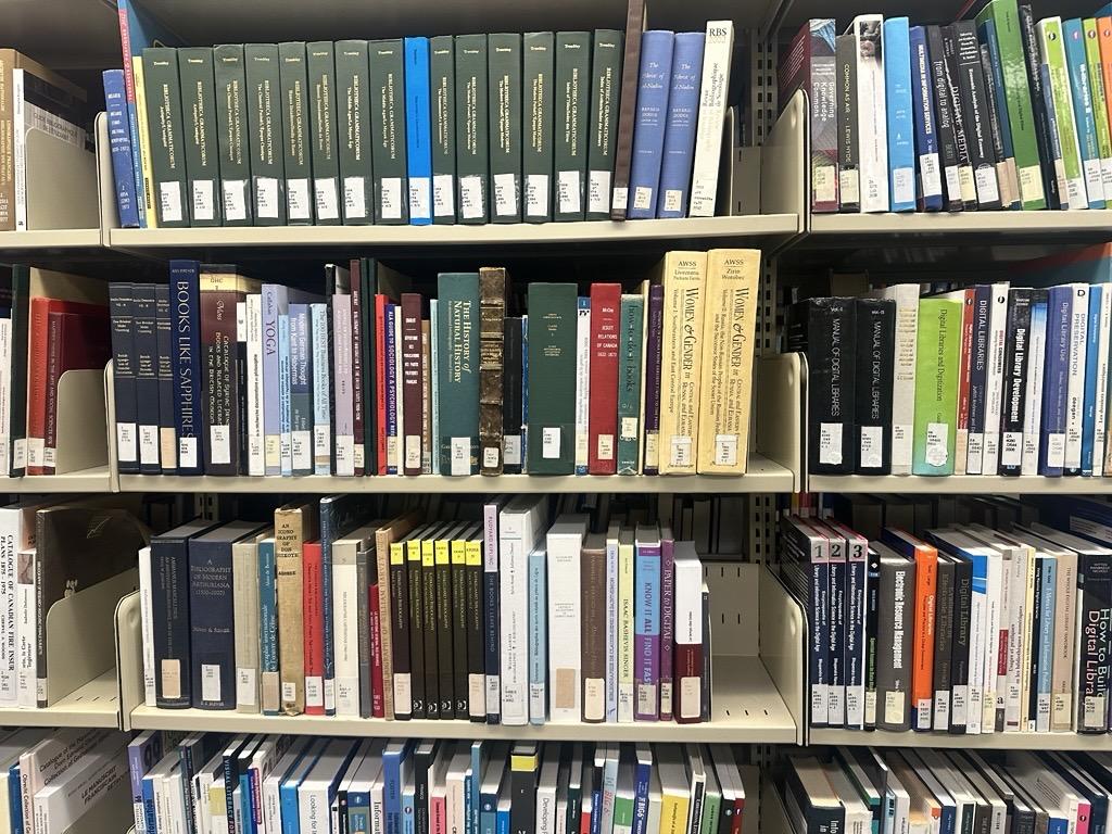 Pile de livre bien rangée