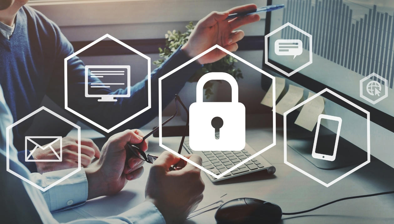 L’importance de la cybersécurité lorsqu’on travaille avec la technologie.