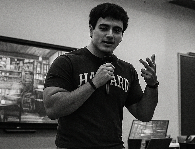Hamza El Mendri, uOttawa Laughs club president