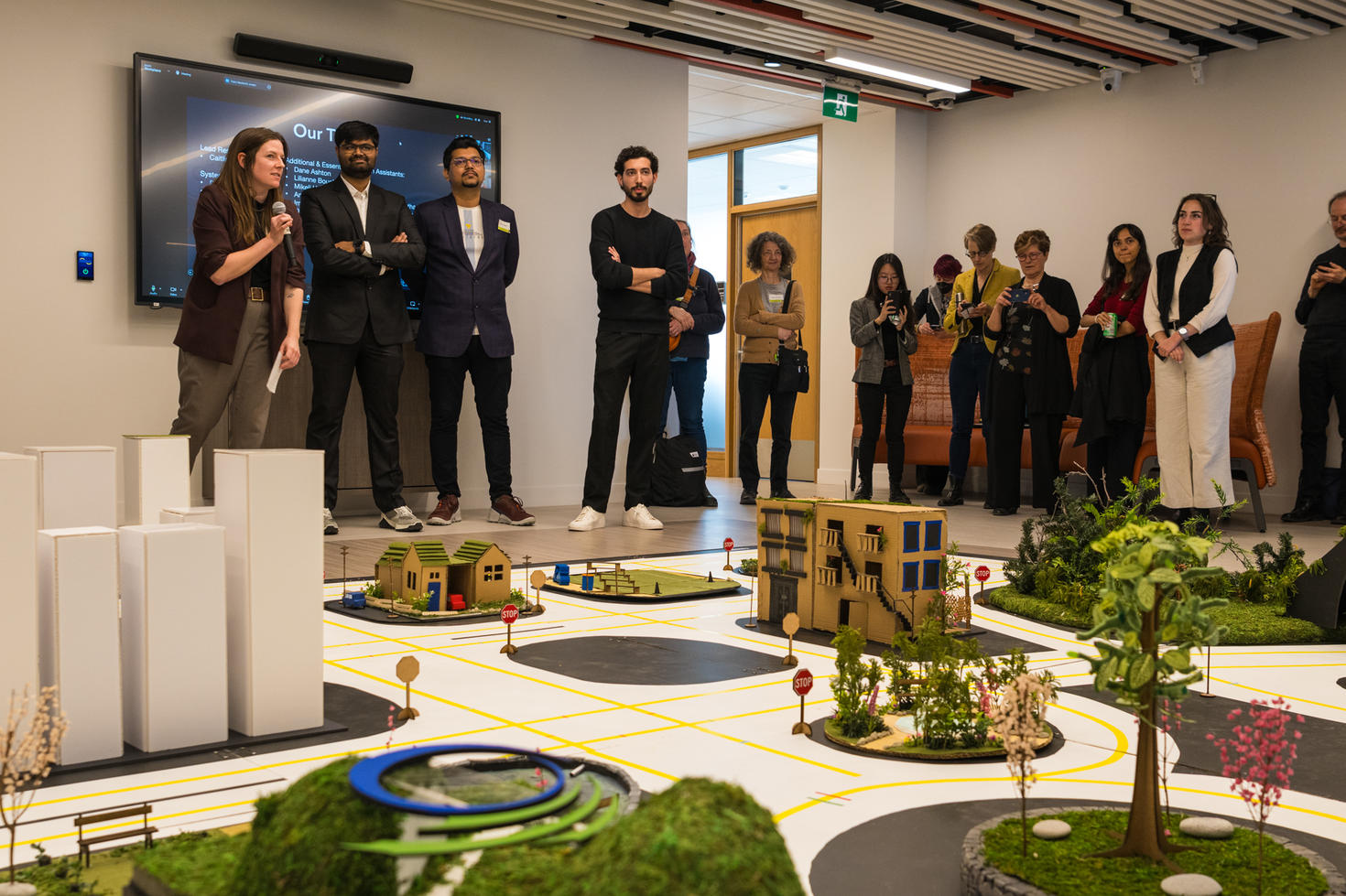 Presentation of mini-forest project at the 2025 Crossing Boundaries Symposium. 