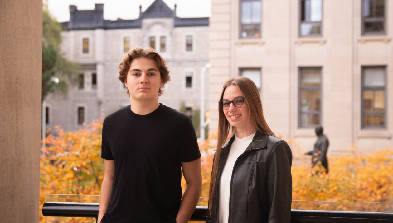 Nico Couton et Alexanne Lapierre, gagnant et gagnante de la bourse Schulich Leader de 2025.