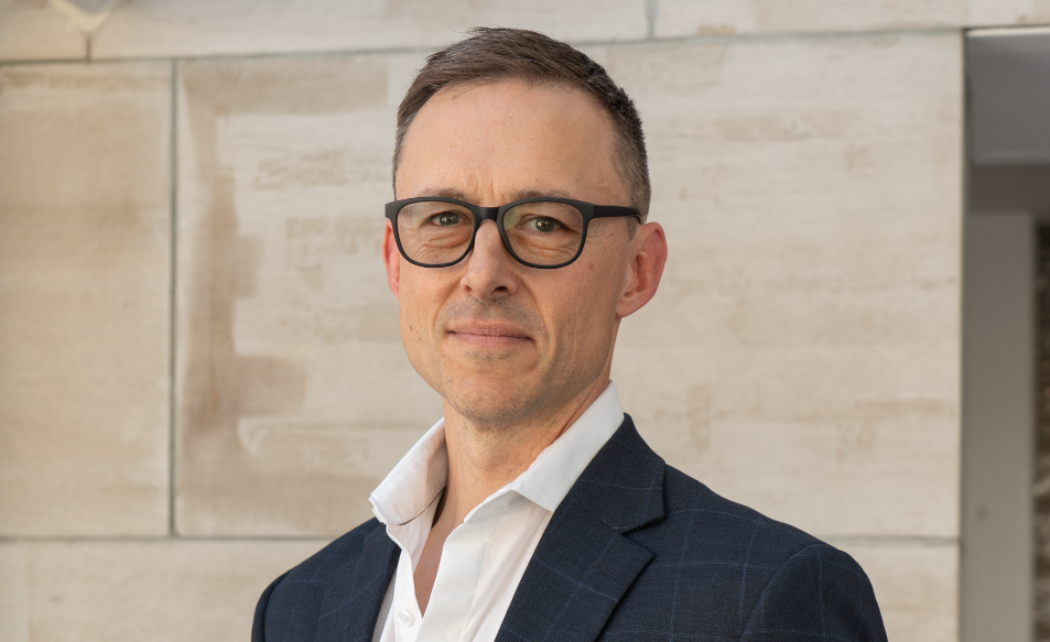 Andrew Morrow, Part-time Professor, Department of Visual Arts