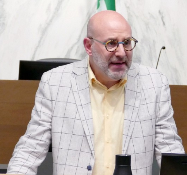 University of Ottawa Law Professor Mark Hecht
