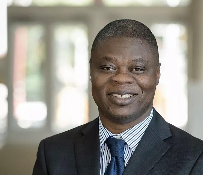 Photo du Professeur Lavagnon Ika