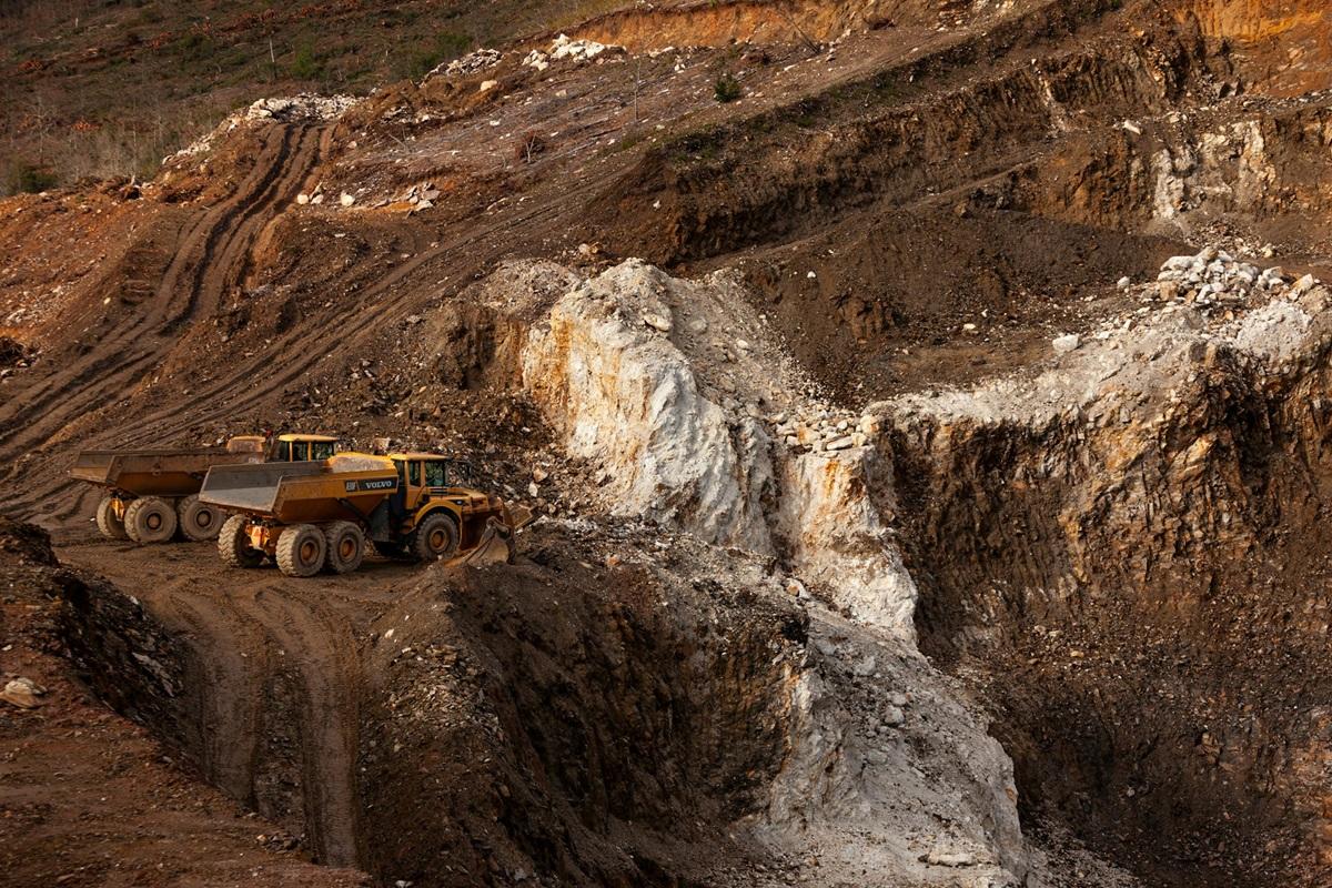 Open pit quarry