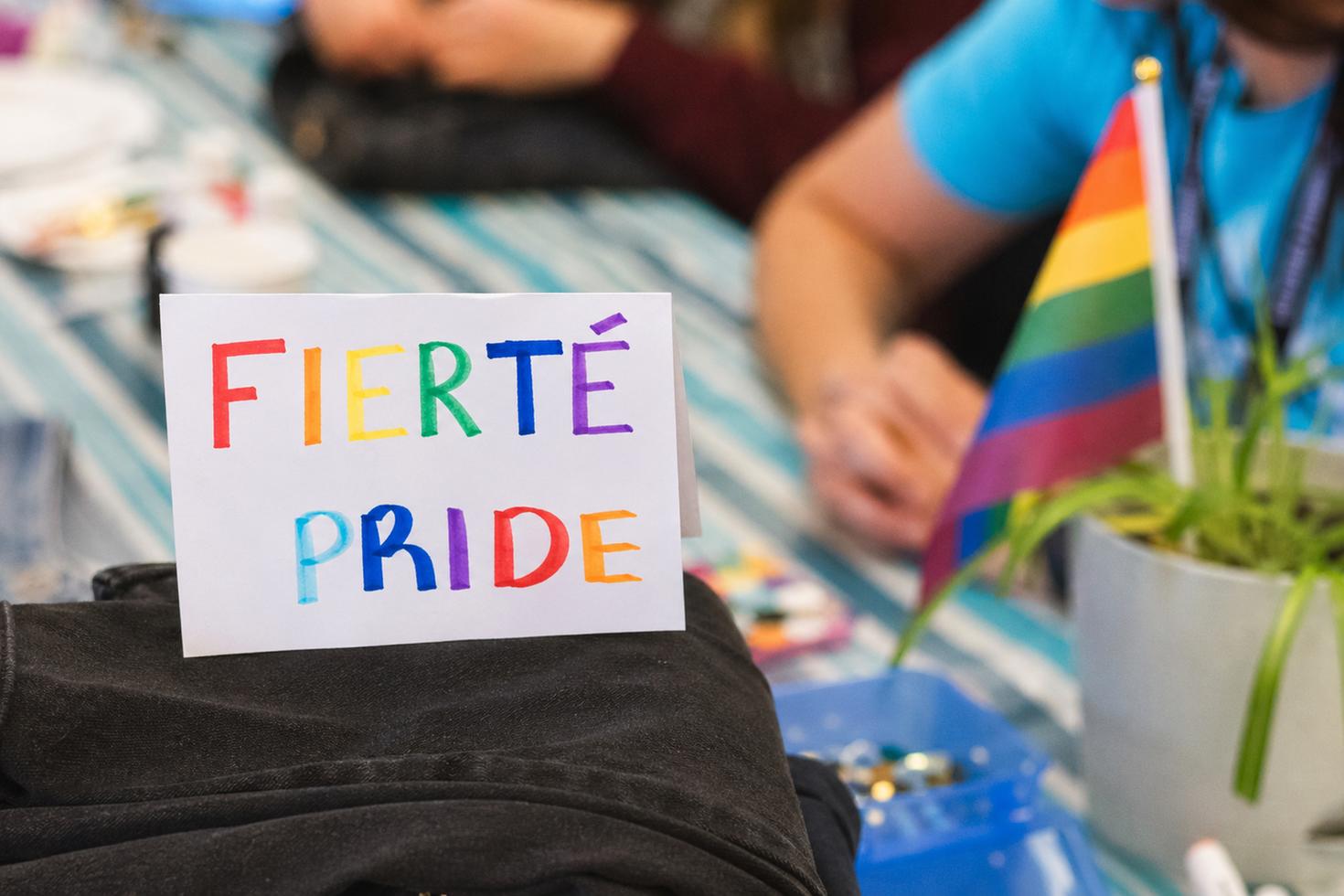 Fierté colorée inclusive LGBTQ+