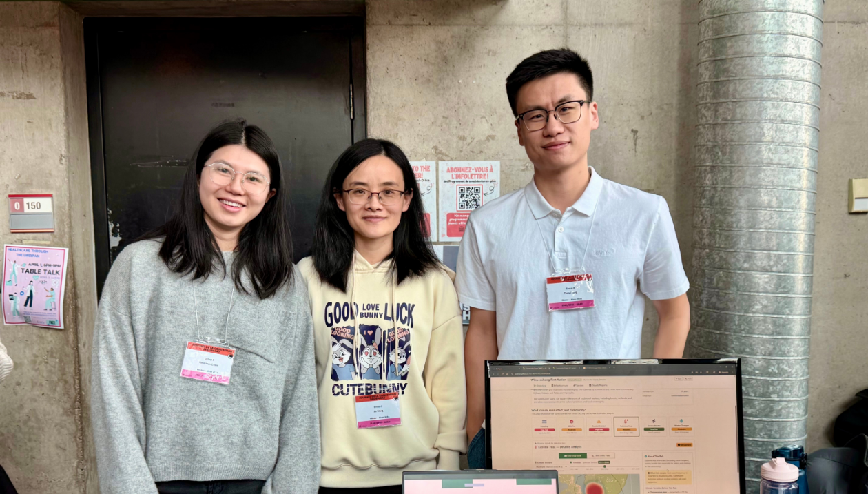 De gauche à droite: Yangchun Chen, Jie Wang, et Tianyi Jiang.
