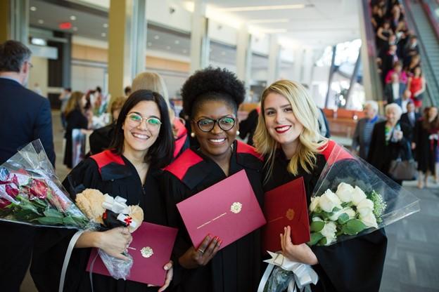 Three female uOttawa graduates