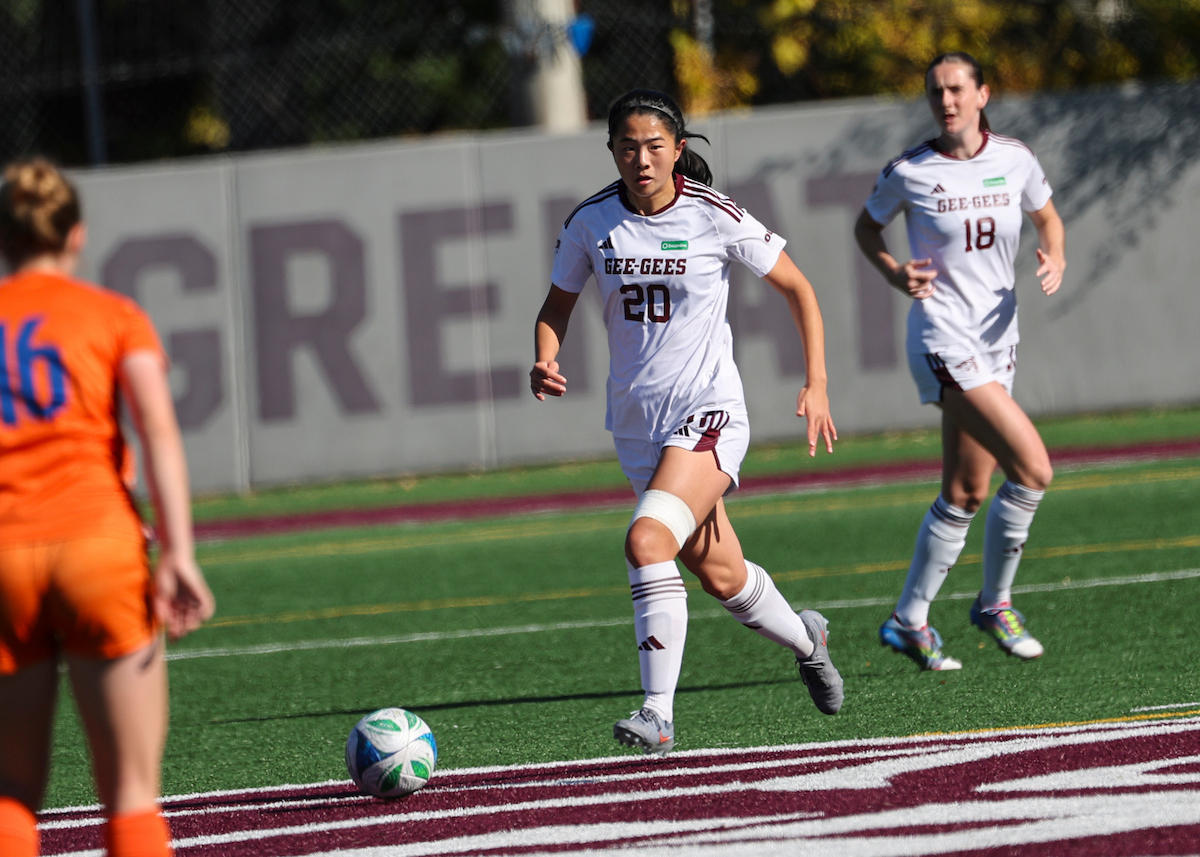 Gee-Gees women's soccer players