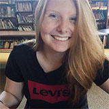 Selfie de soph.renaud.png à la bibliothèque