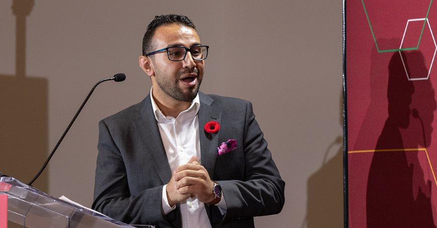 Orateur au débat du chancelier. 